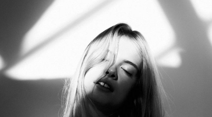 Fotos Tumblr Sozinha: Como Tirar, Poses e Ambientes